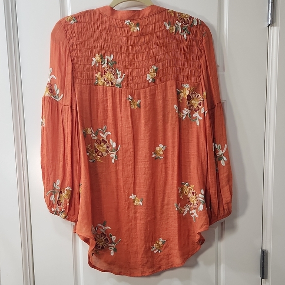 Fig & Flower Embroidered Orange Blouse Medium - Picture 5 of 12